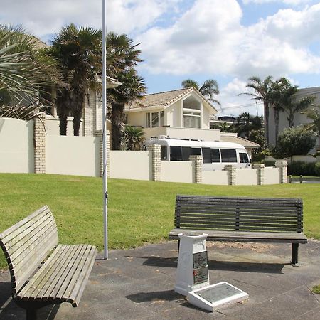 Orewa Beachfront Haven ภายนอก รูปภาพ