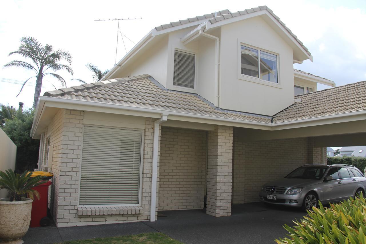 Orewa Beachfront Haven ภายนอก รูปภาพ