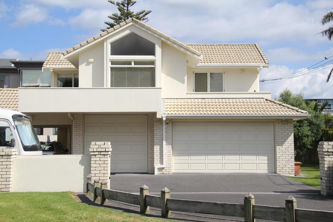 Orewa Beachfront Haven ภายนอก รูปภาพ
