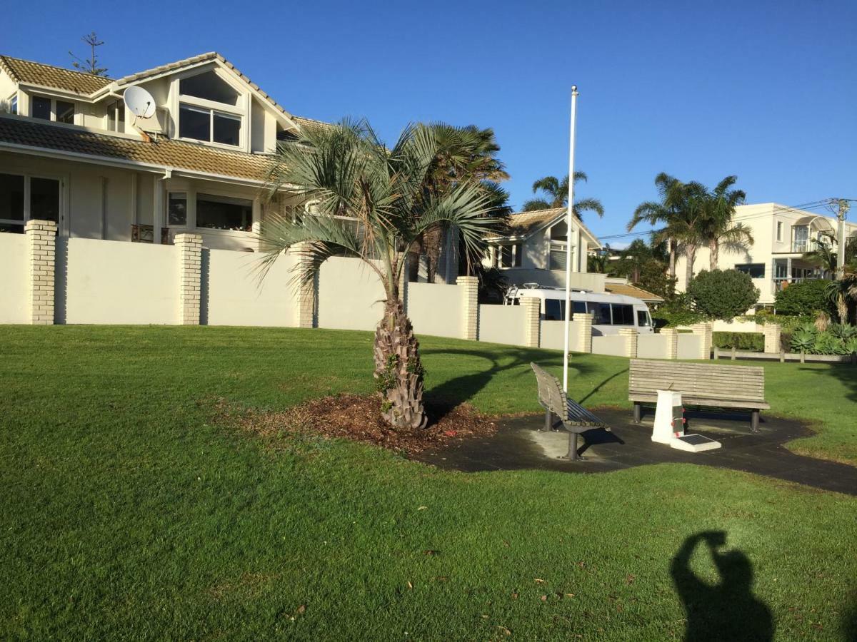 Orewa Beachfront Haven ภายนอก รูปภาพ