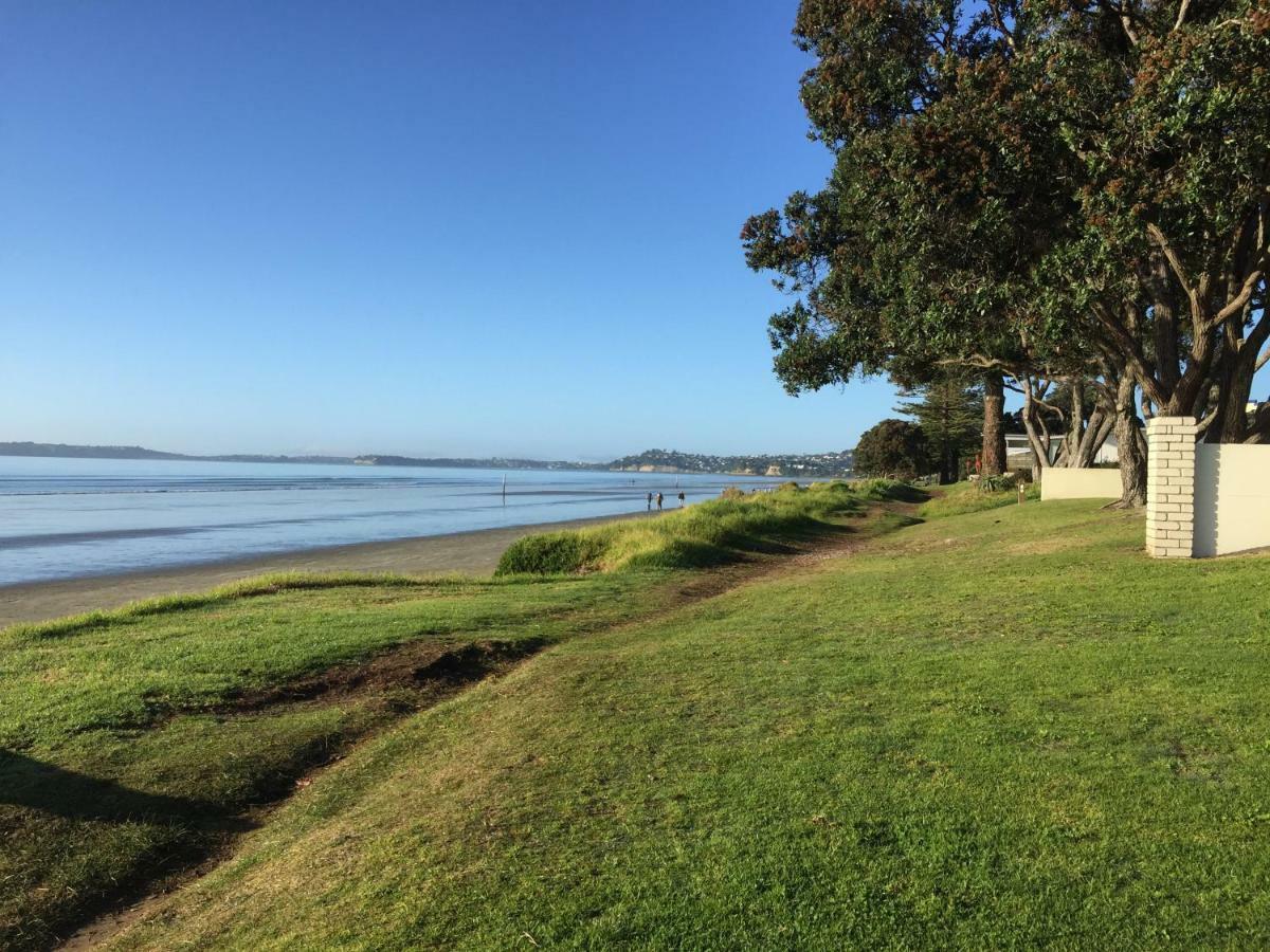 Orewa Beachfront Haven ภายนอก รูปภาพ
