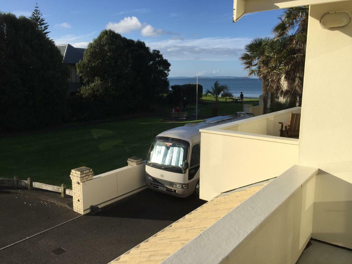 Orewa Beachfront Haven ภายนอก รูปภาพ