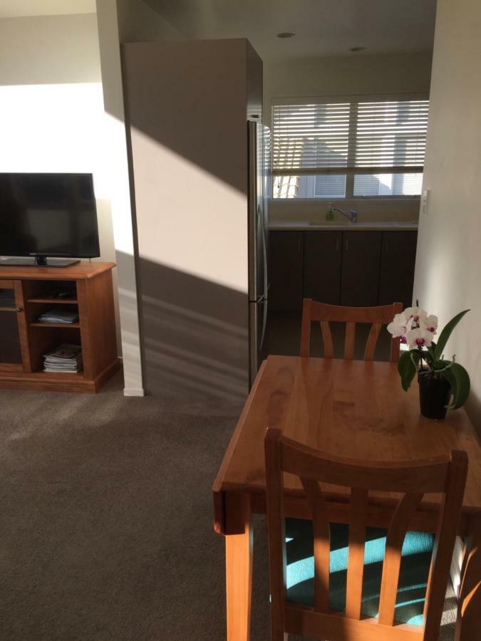 Orewa Beachfront Haven ภายนอก รูปภาพ